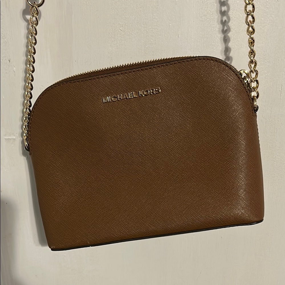 Michael Kors Brown Crossbody Bag with Sleek Design